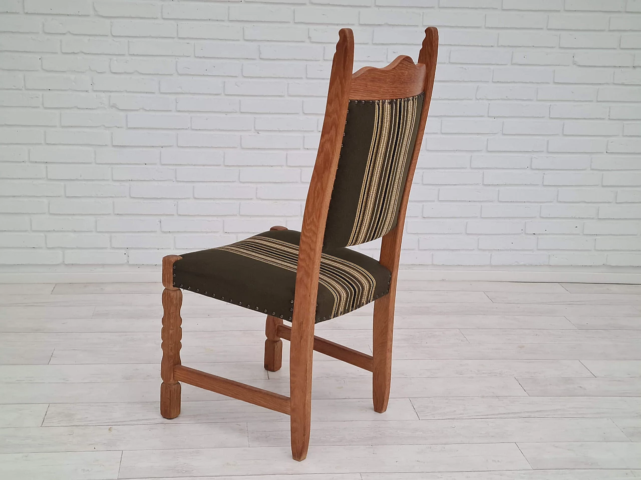 6 Danish high-backed chairs in the style of Henning Kjærnulf, 1960s 1357452