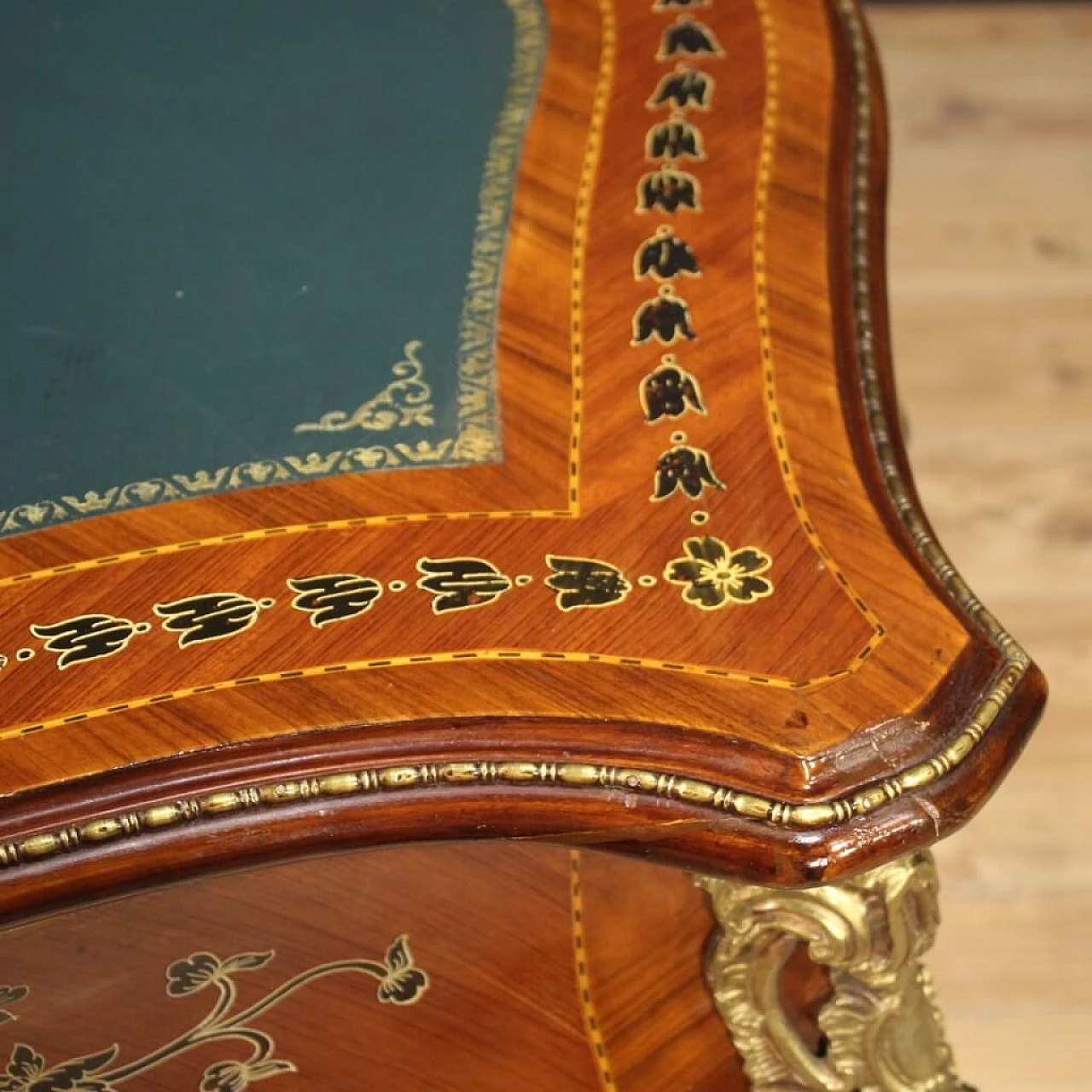 Inlaid desk in Napoleon III style 1358533