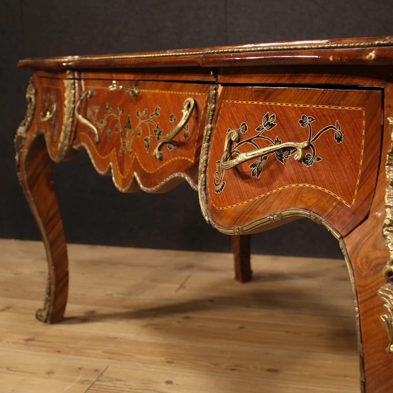 Inlaid desk in Napoleon III style 1358538