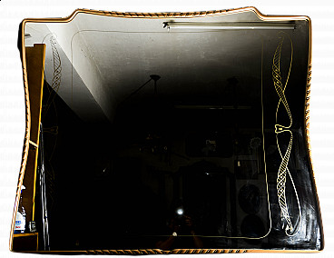 Specchio decorato con cornice bicolore intagliata nello stile di Vittorio Dassi, anni '50