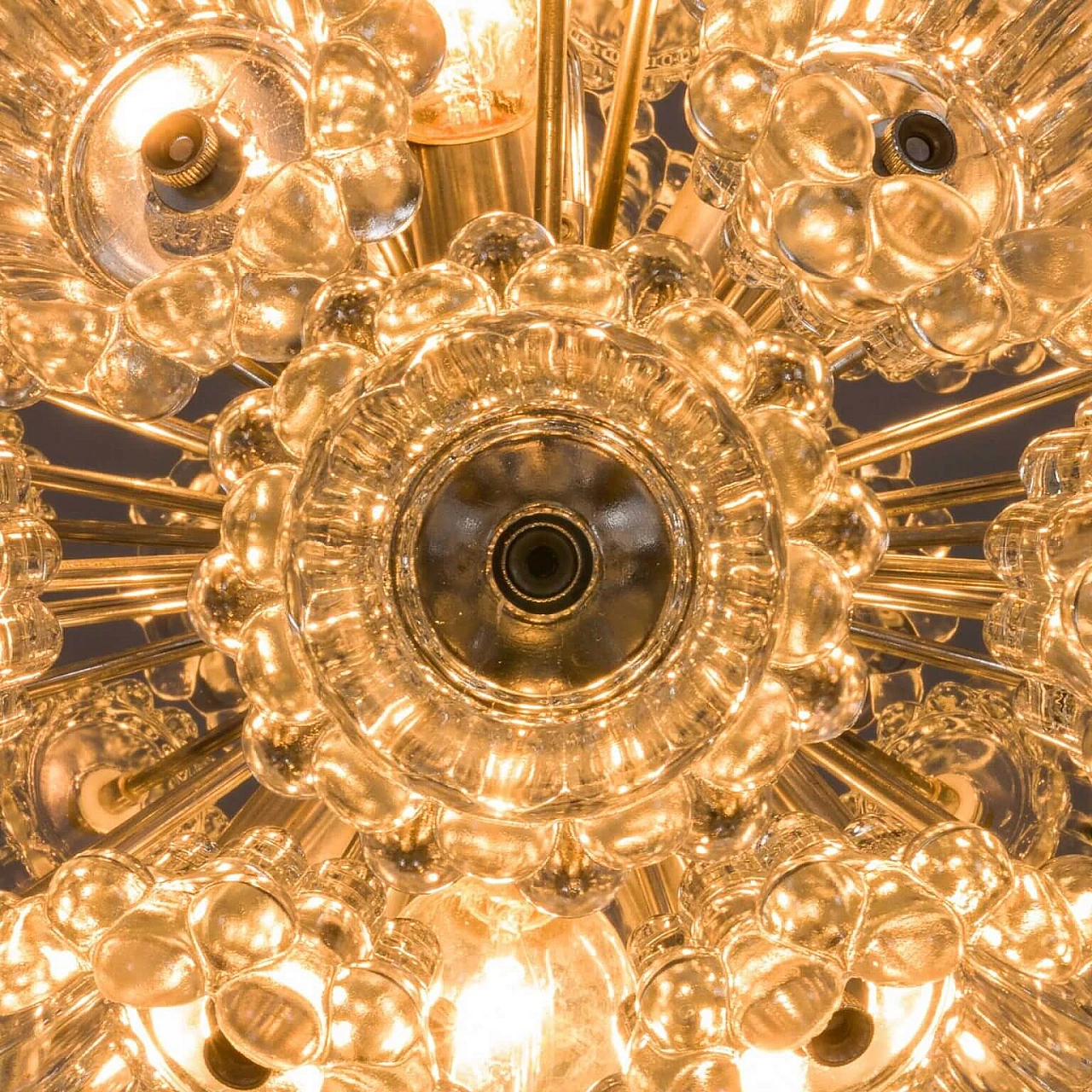 Lampadario Sputnik in stile Venini con fiori in vetro di Murano e metallo cromato, anni '70 1360275