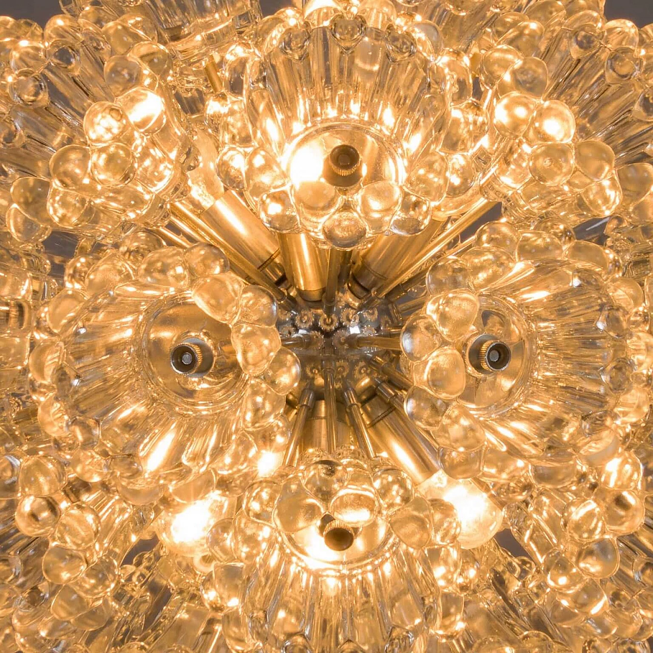 Lampadario Sputnik in stile Venini con fiori in vetro di Murano e metallo cromato, anni '70 1360277