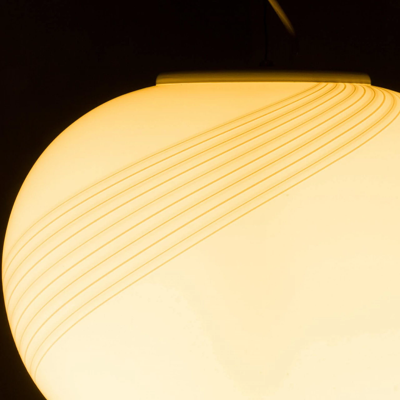 Lampada a sospensione a sfera in stile Venini in vetro di Murano e acciaio, anni '70 1360443