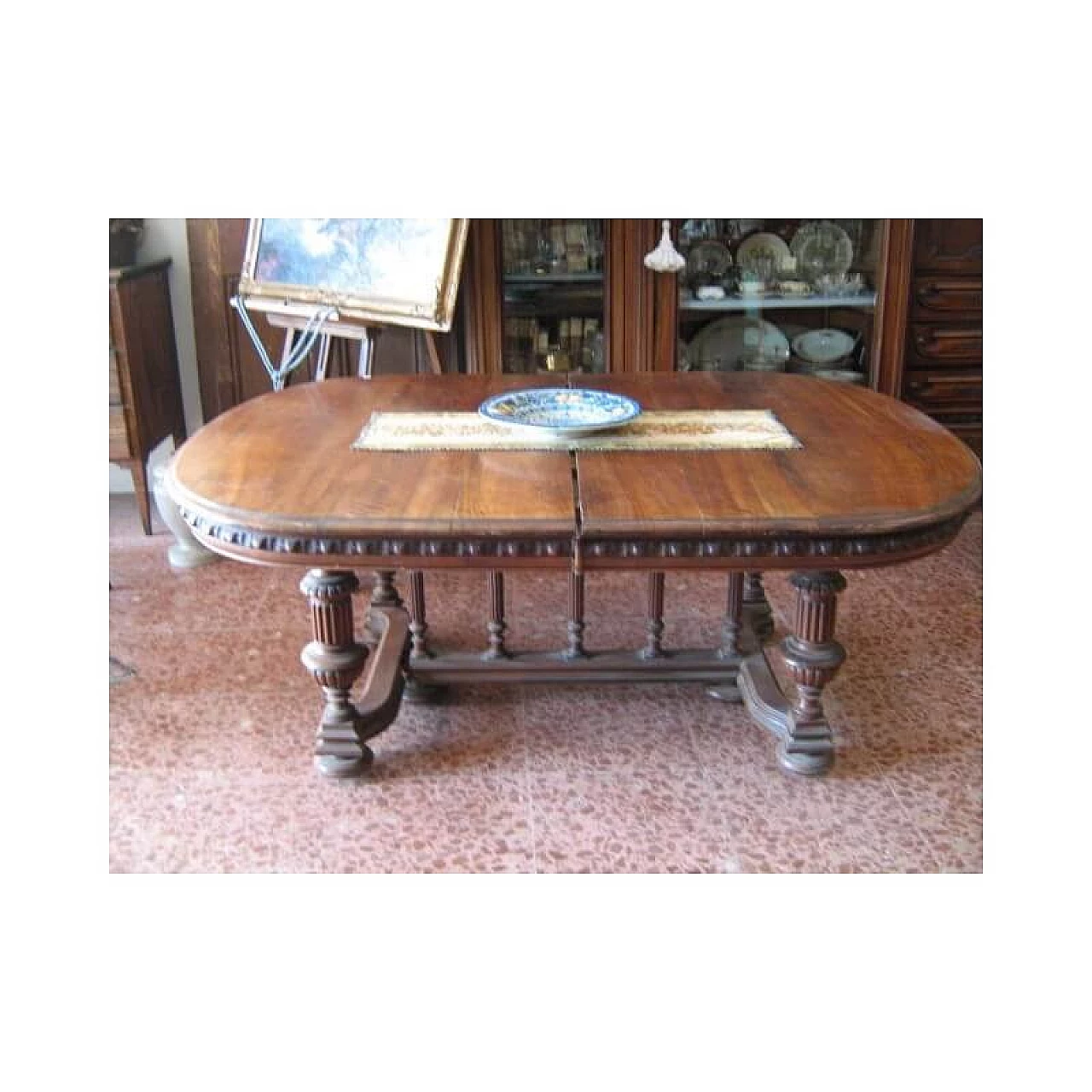 Extending table in solid walnut, 19th century 1361393