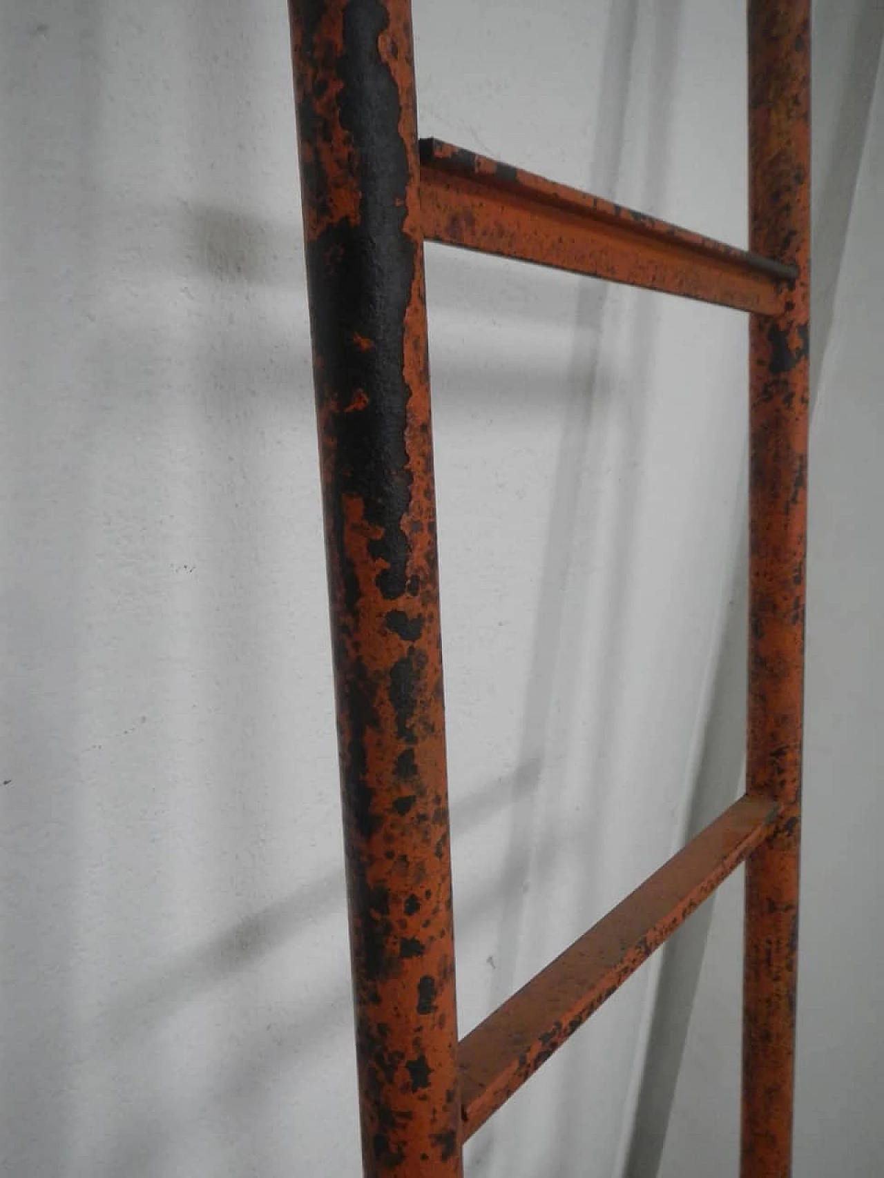 Red metal industrial ladder, 1970s 1362654