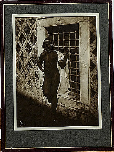 Fotografia di nudo di donna, anni '20