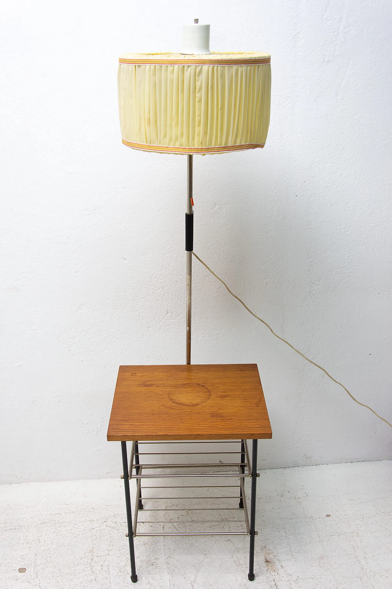 Floor lamp with storage compartment, 1970s 1364360