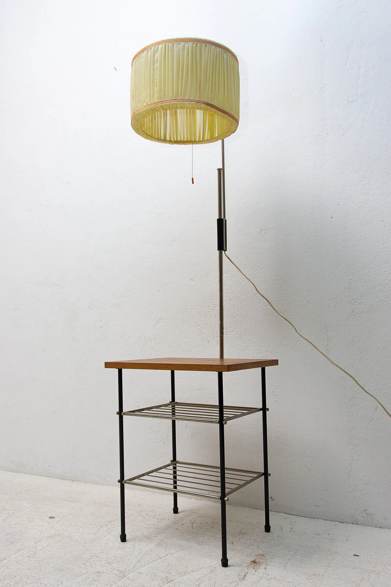 Floor lamp with storage compartment, 1970s 1364362