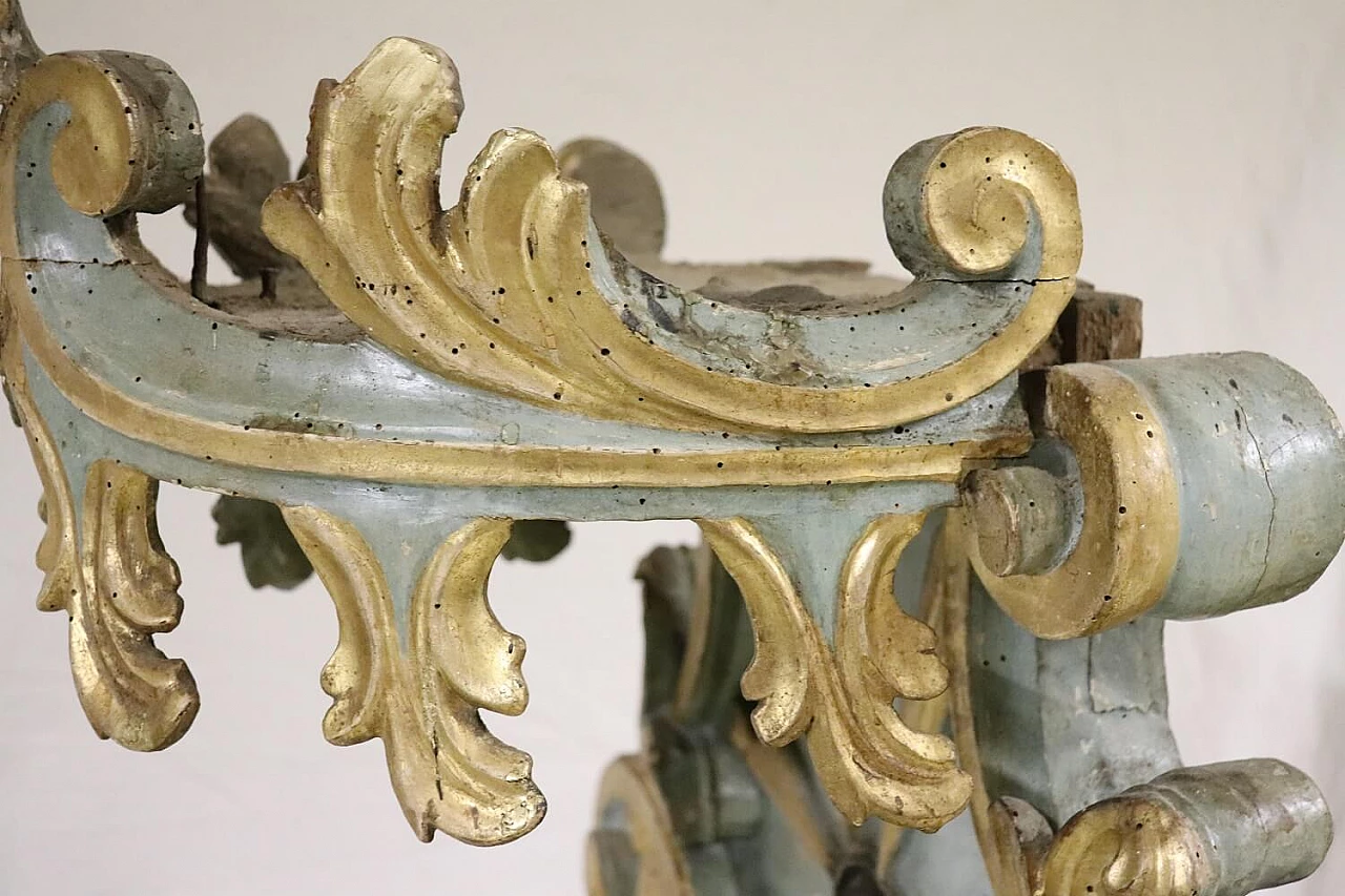 Baroque temple in carved and gilded wood, 17th century 1364618