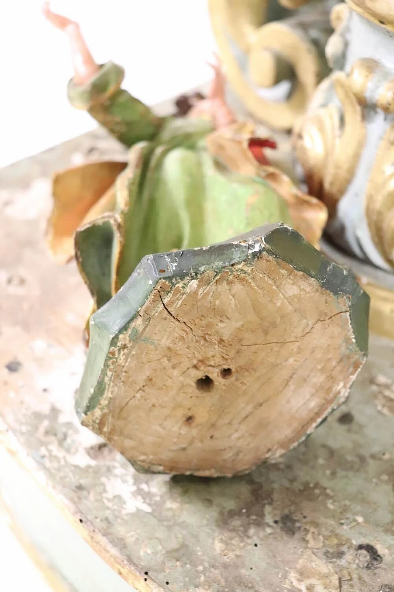 Baroque temple in carved and gilded wood, 17th century 1364623