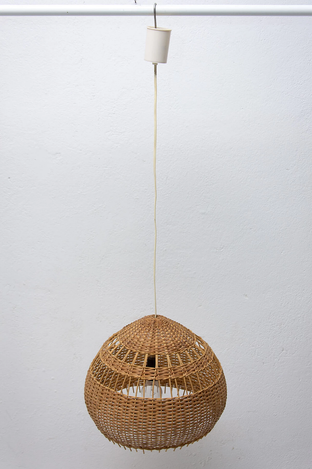 Lampadario in vimini, anni '60 1364766