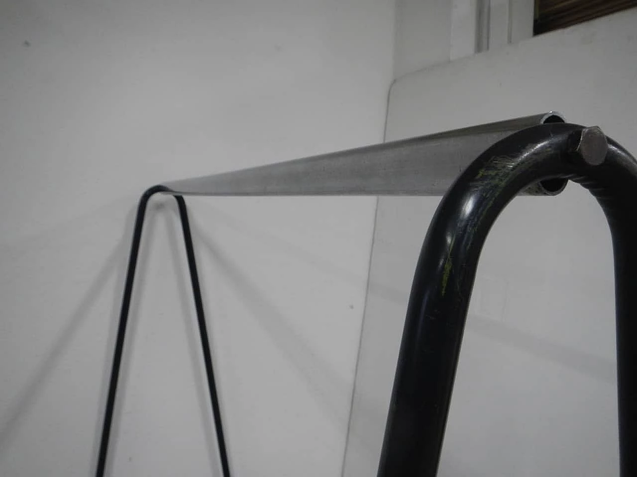 Metal tube hanger with wheels, 1950s 1365256