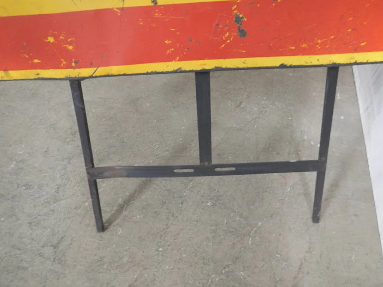 Road sign, 80s 1365358