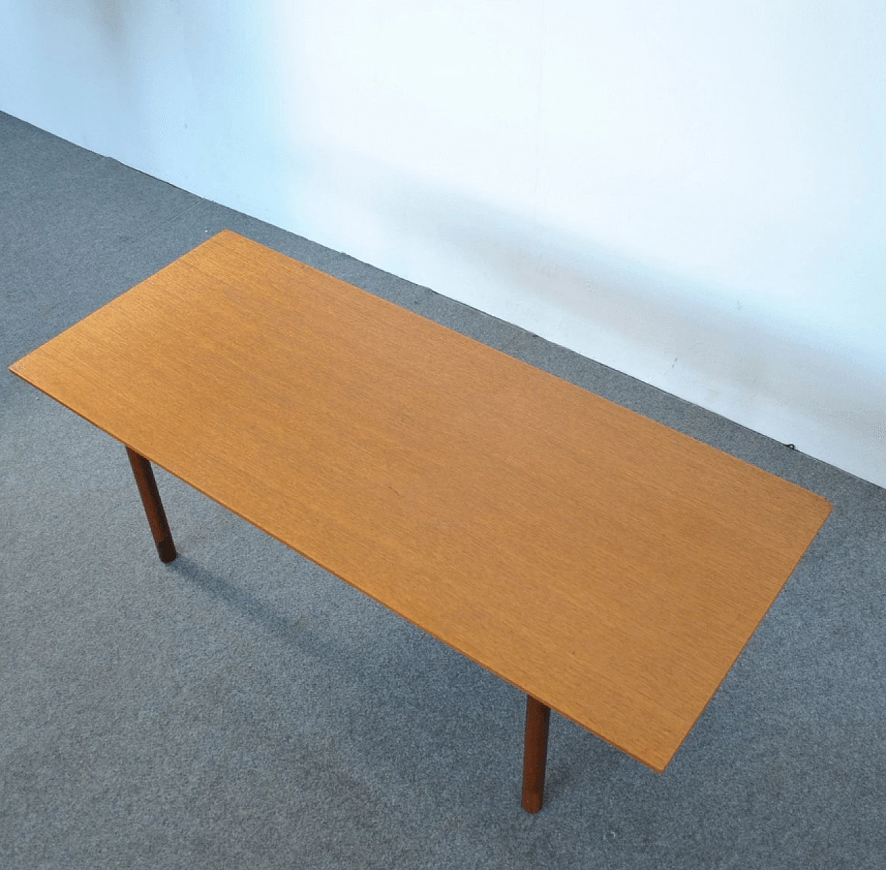 Tavolino da caffè in legno di Georges Coslin per 3V Arredamenti, anni '60 1365512