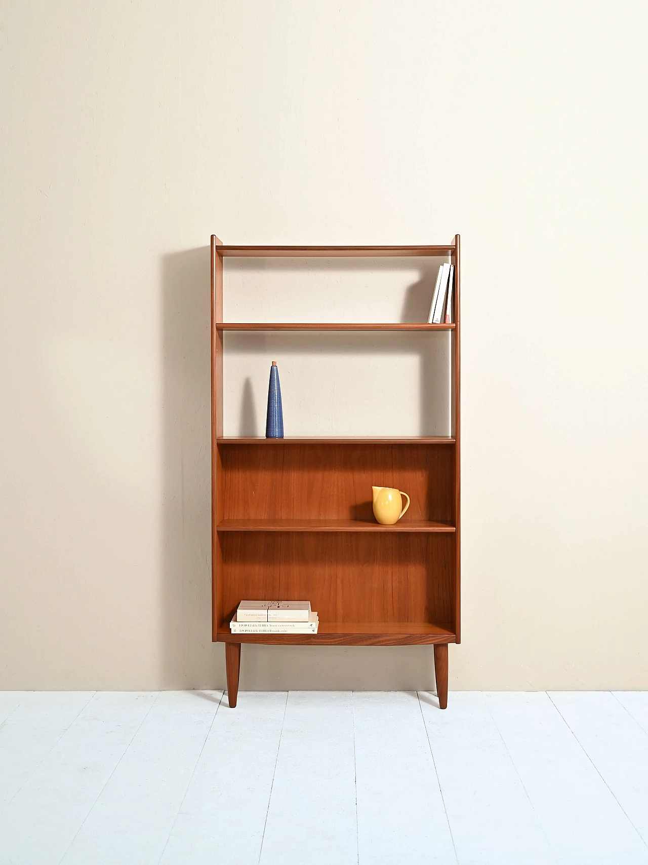Libreria sottile in teak, anni '60 1365869