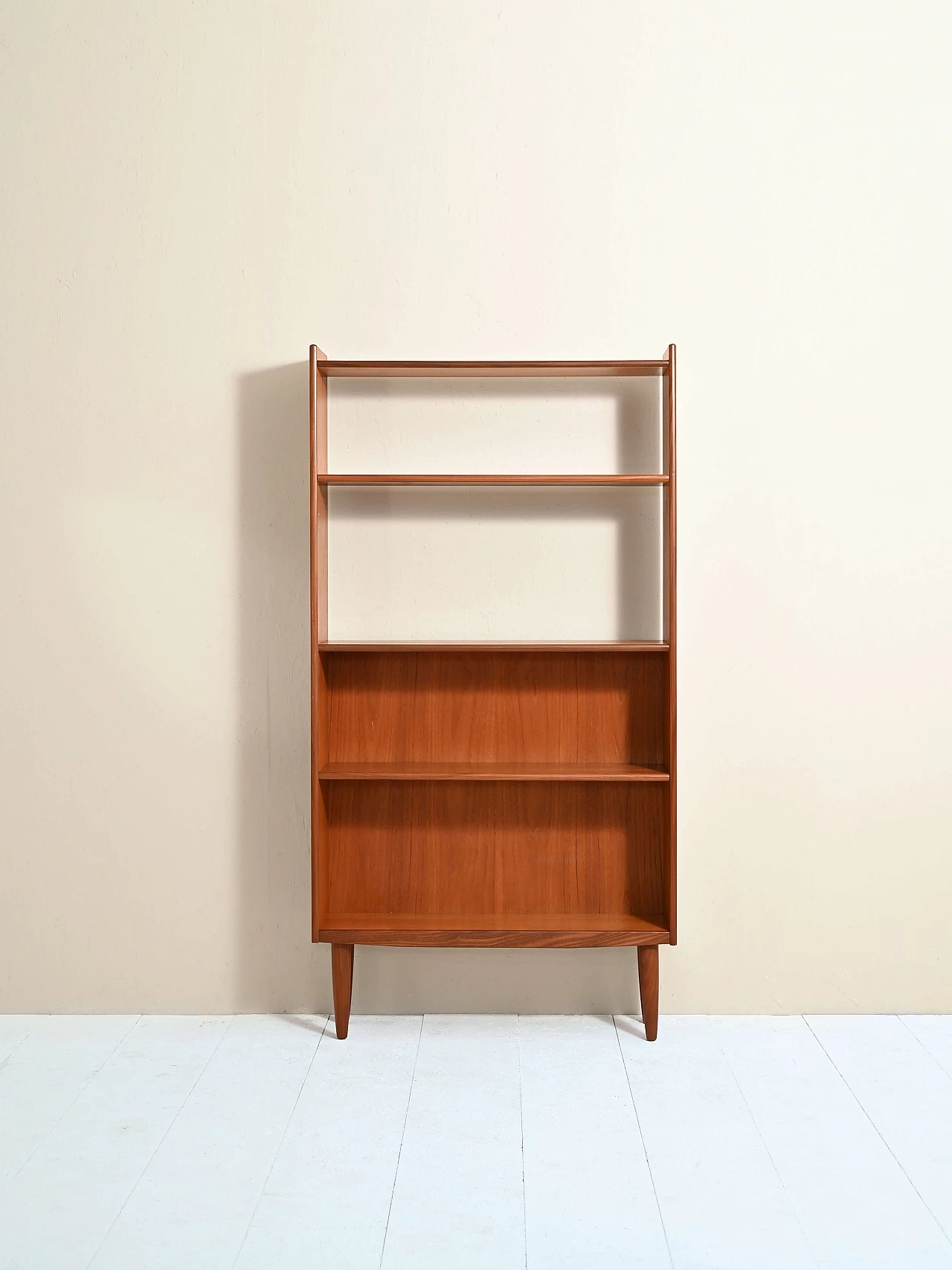 Libreria sottile in teak, anni '60 1365873
