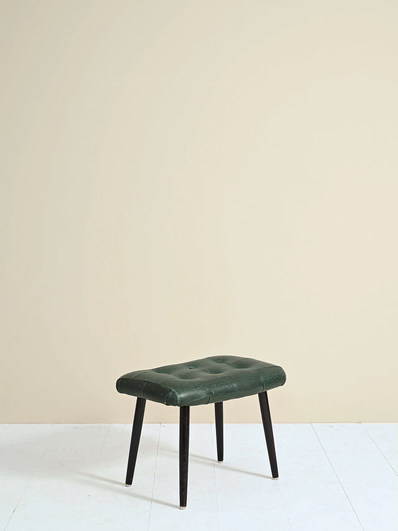 Wooden and green leather pouf, 1950s 1366869