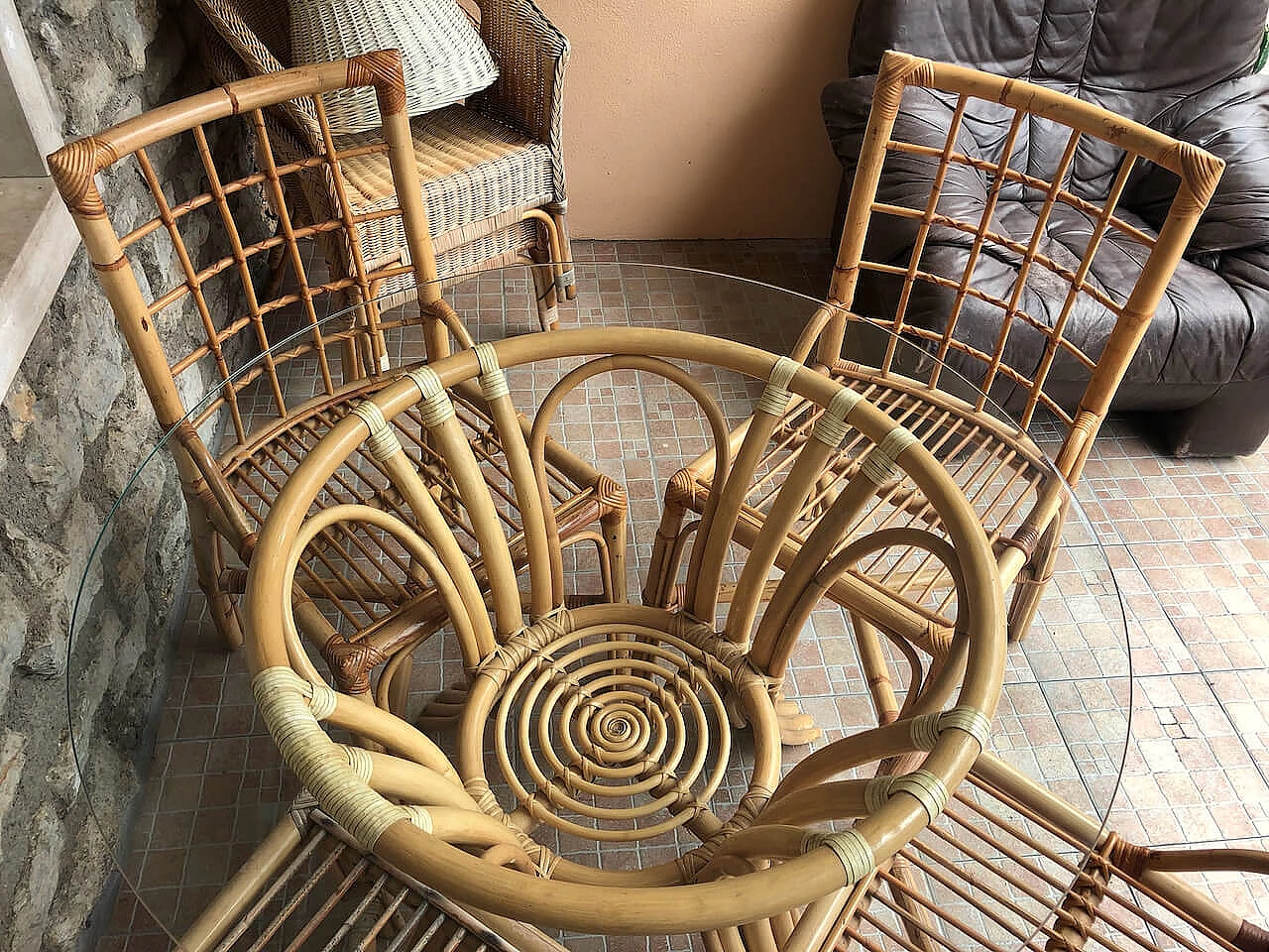 Tavolo in vetro e bambù con 4 sedie in stile Bonacina, anni '60 1367098