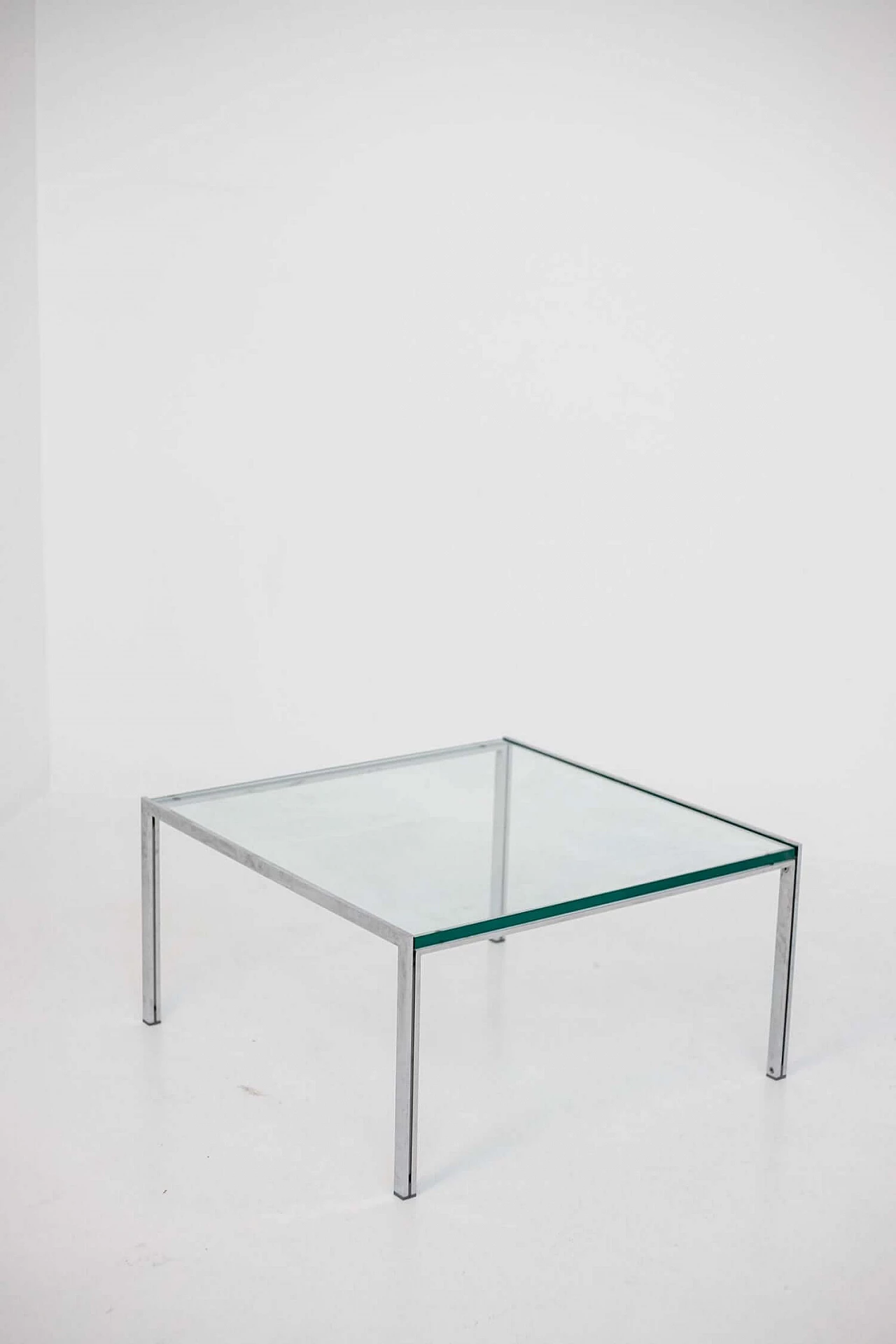 Tavolino Luar in acciaio con piano in vetro spesso di Ross Littell per ICF, anni '70 1367486