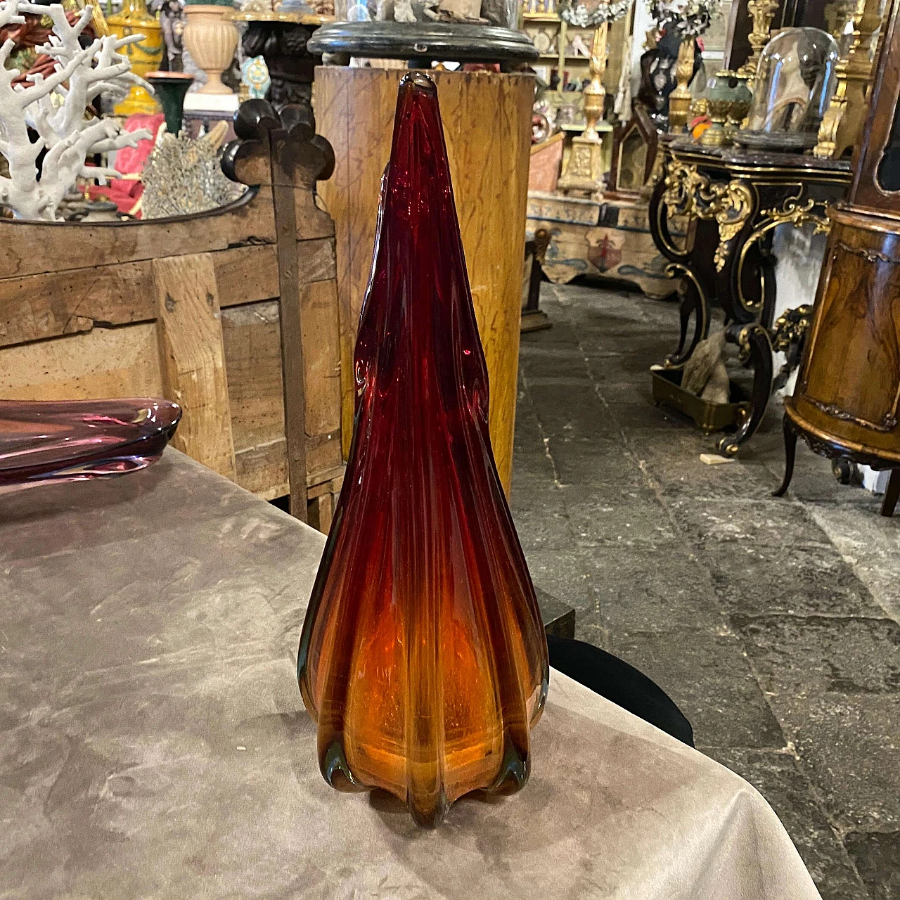 Vaso in vetro di Murano rosso di Flavio Poli, anni '70 1367608