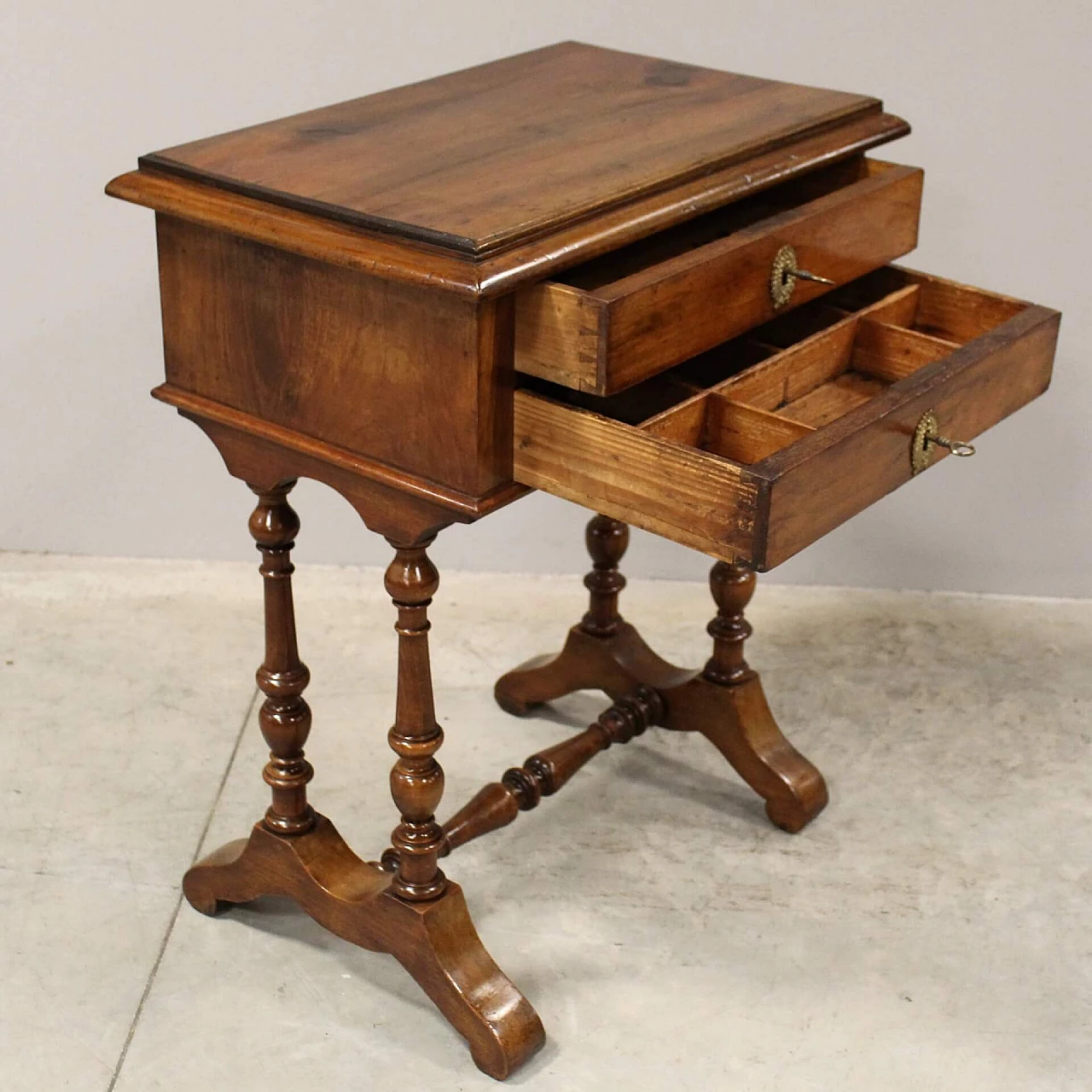 Louis Philippe coffee table with drawers in solid walnut, 19th century 1367680
