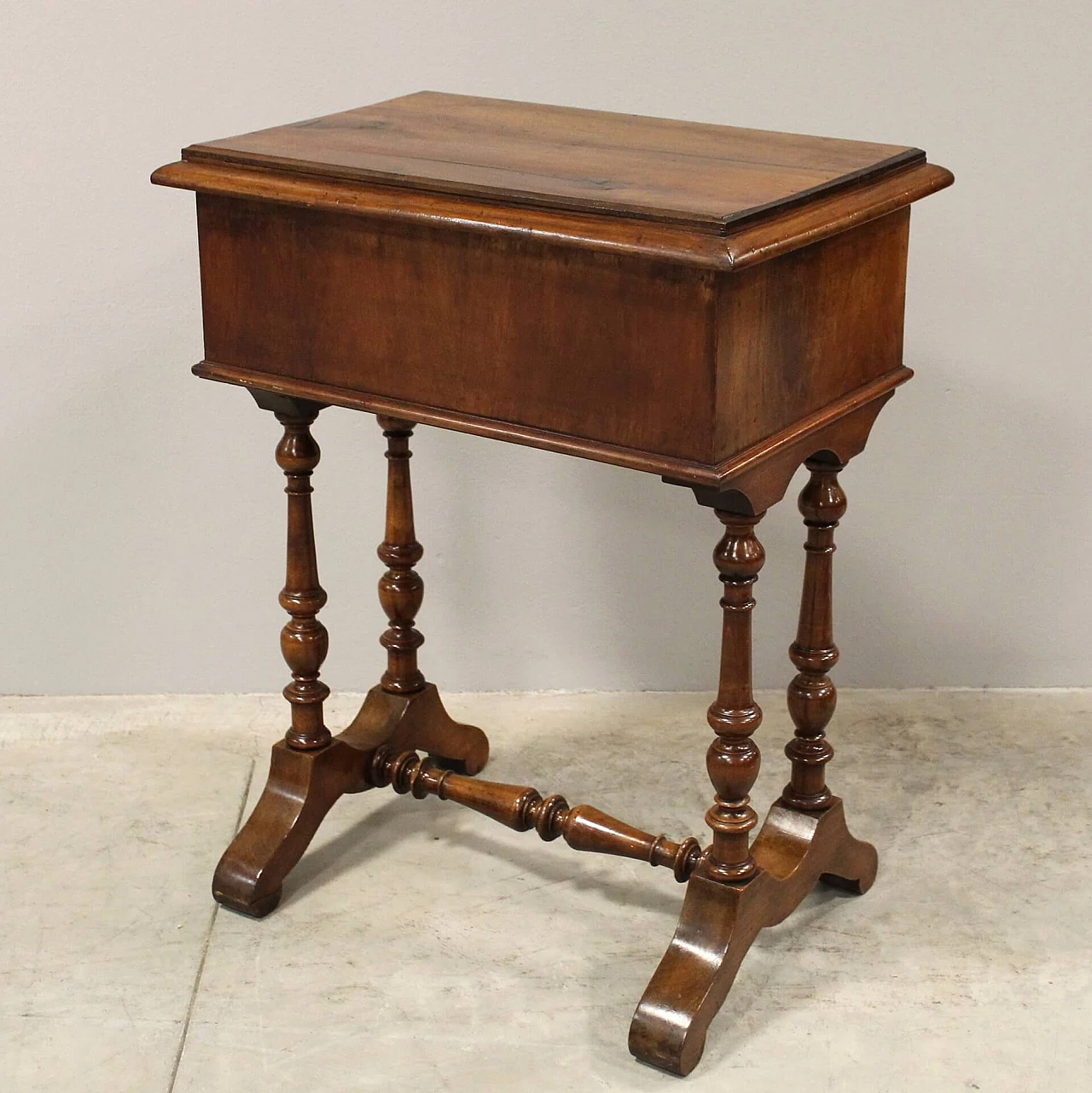 Louis Philippe coffee table with drawers in solid walnut, 19th century 1367685
