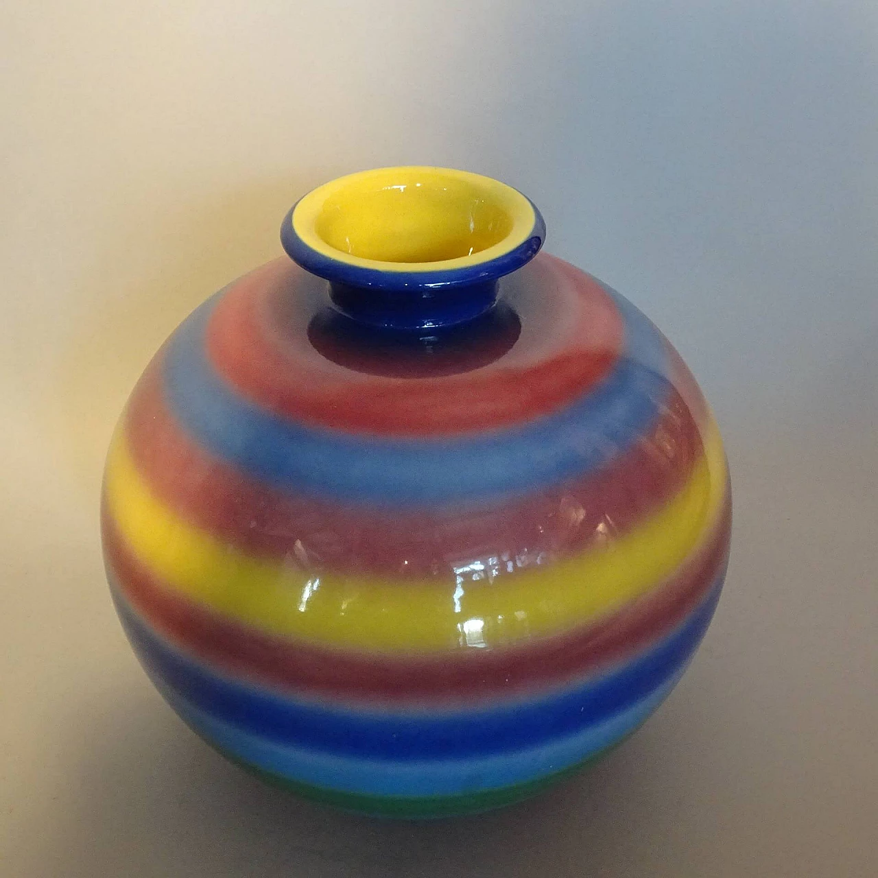 Vaso in ceramica arcobaleno di Andrea Galvani, anni '30 1367774