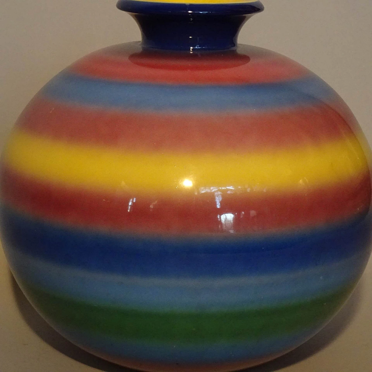 Vaso in ceramica arcobaleno di Andrea Galvani, anni '30 1367775