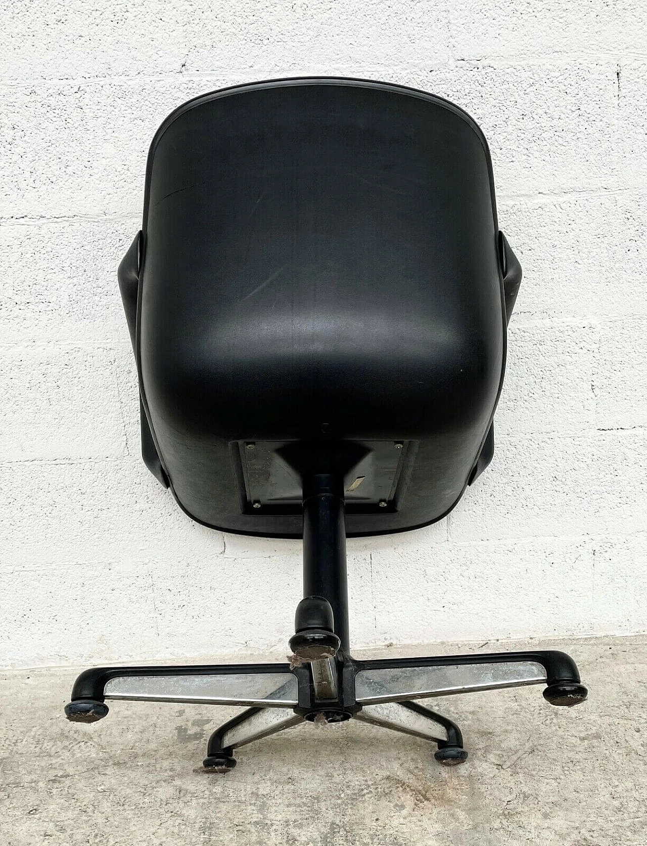 Office swivel armchair by Charles Pollock for Comforto, 1970s 1368606