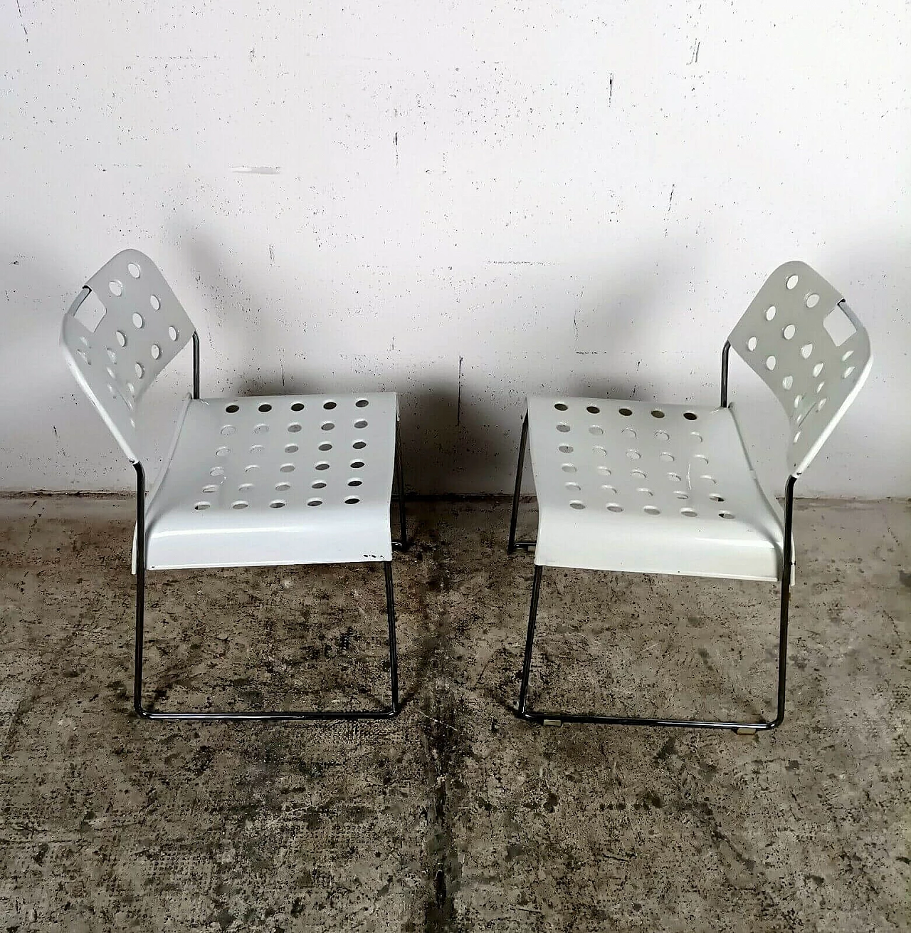 Pair of Omkstak stackable chairs by Rodney Kinsman for Bieffeplast, 1970s 1368618