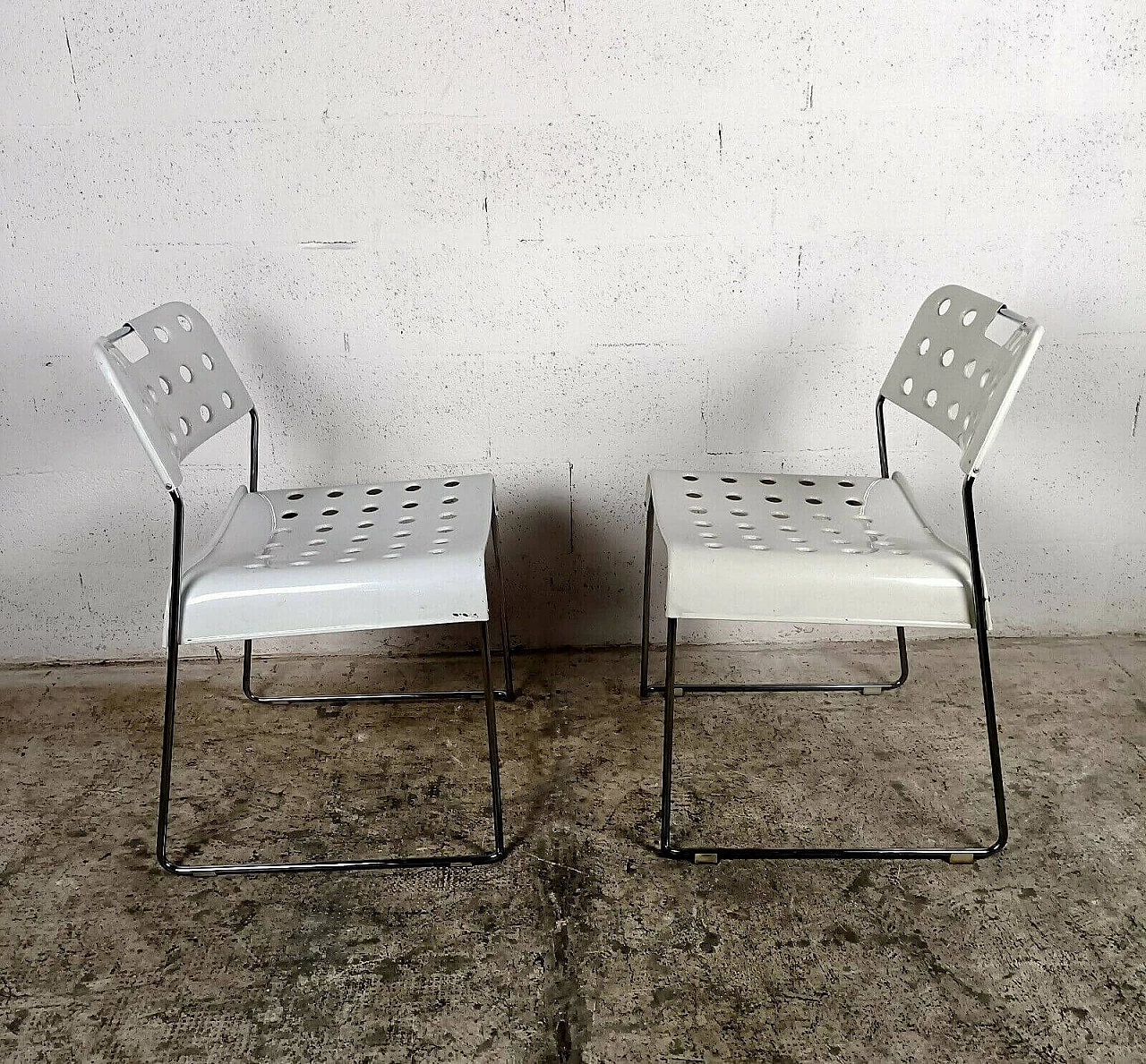 Pair of Omkstak stackable chairs by Rodney Kinsman for Bieffeplast, 1970s 1368620