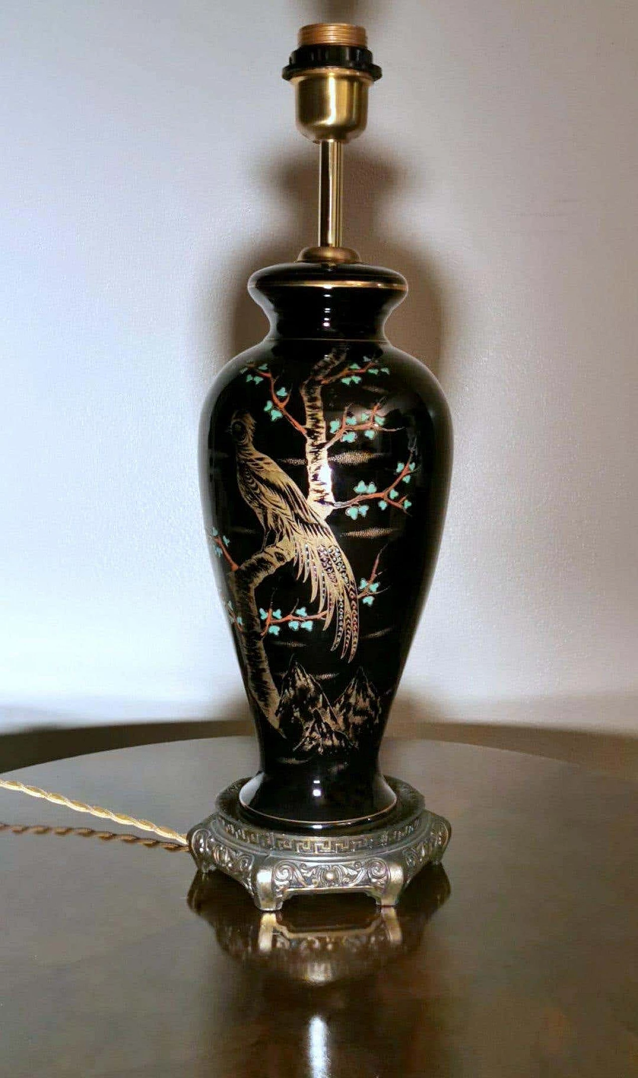 Lampada da tavolo in porcellana di Parigi decorata a mano e metallo, anni '20 1369184