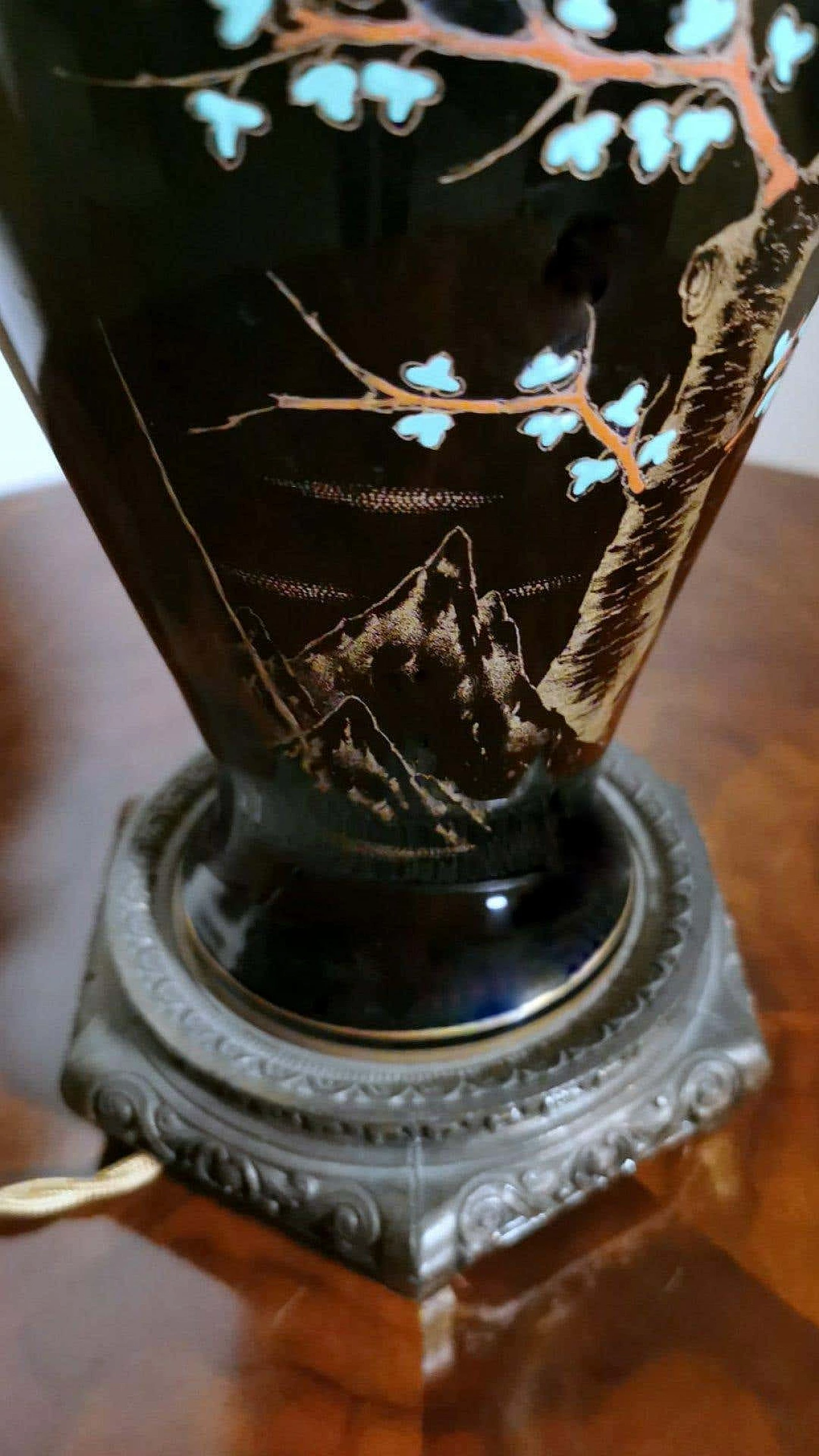 Lampada da tavolo in porcellana di Parigi decorata a mano e metallo, anni '20 1369189