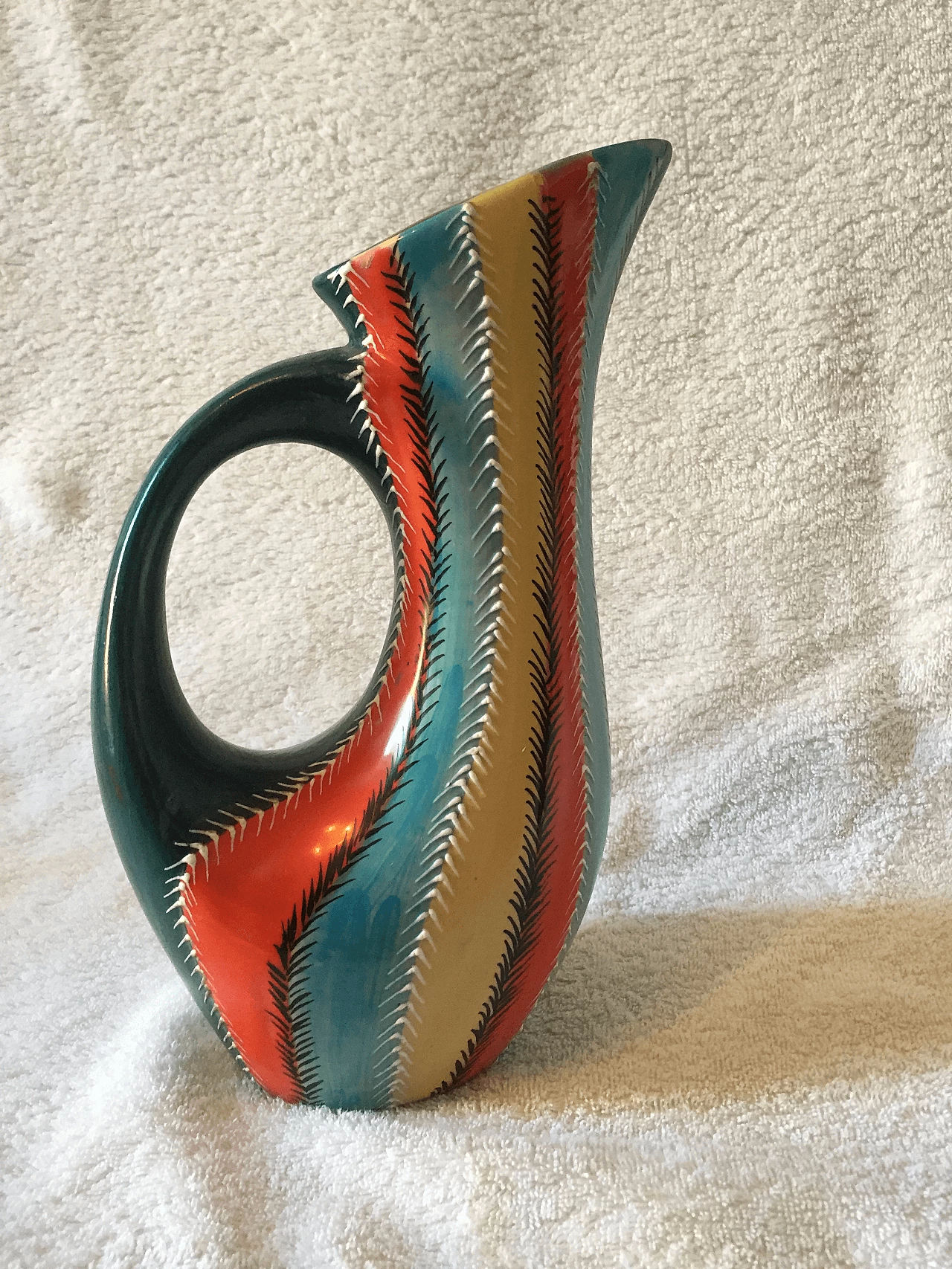 Caraffa in maiolica policroma di Deruta, anni '40 1369275