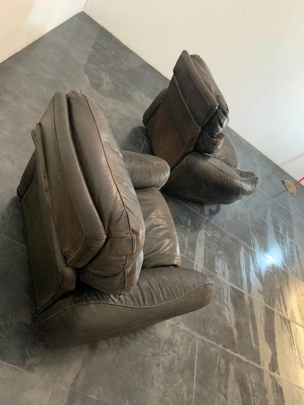 Pair of leather armchairs by Arrigo Arrigoni for Busnelli, 80s 1369443