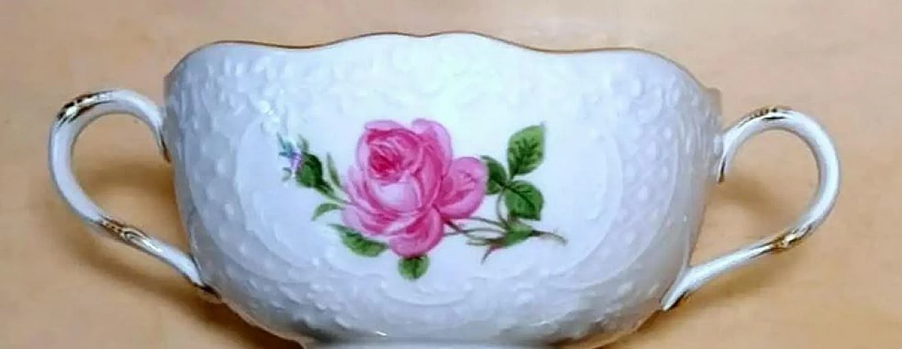 Set of 12 Meissen Porcelain soup cups with roses and relief decoration, 1940s 1369549