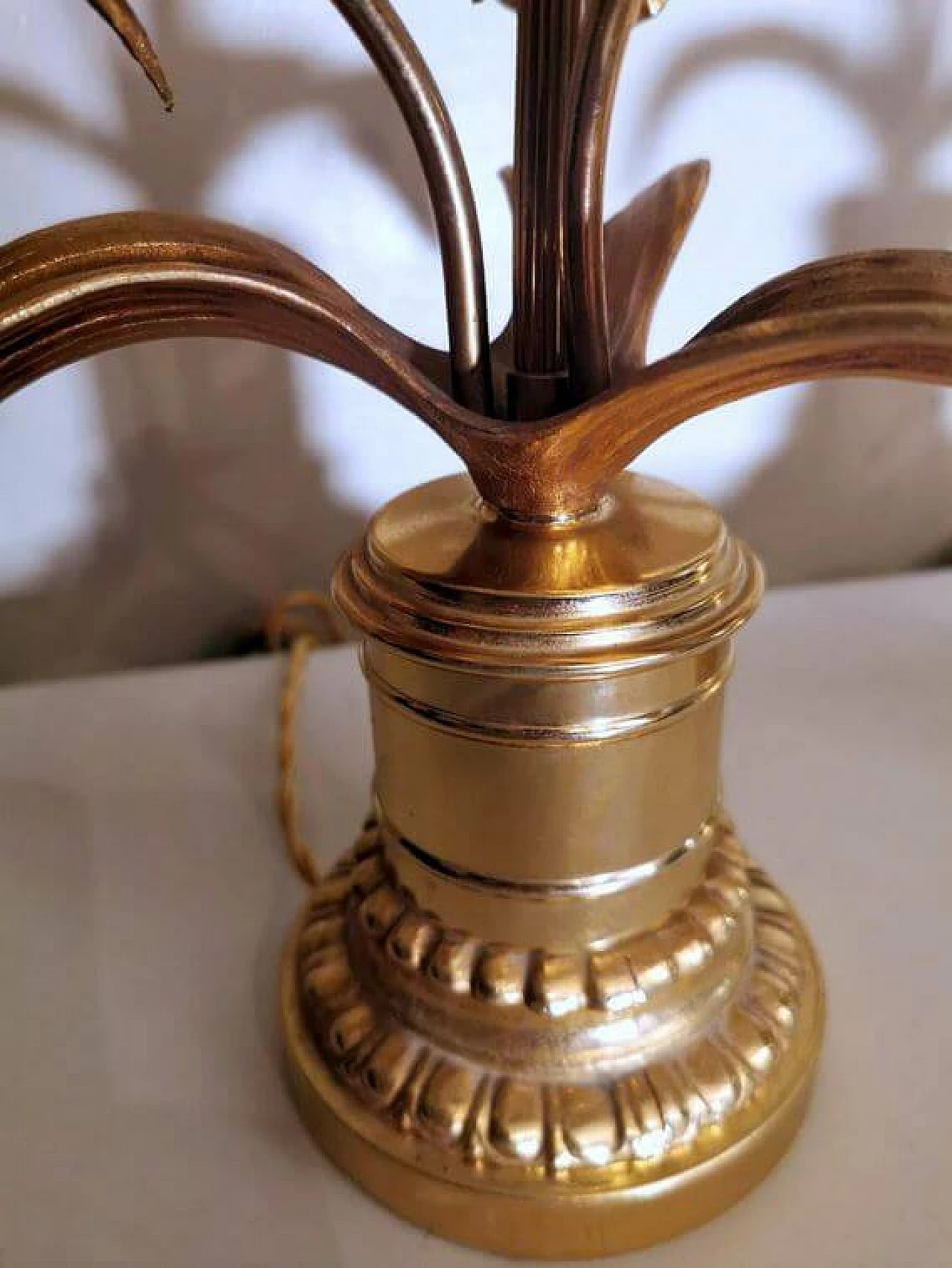 Coppia di lampade da tavolo Maison Jansen Hollywood in ottone dorato, anni '70 1369555