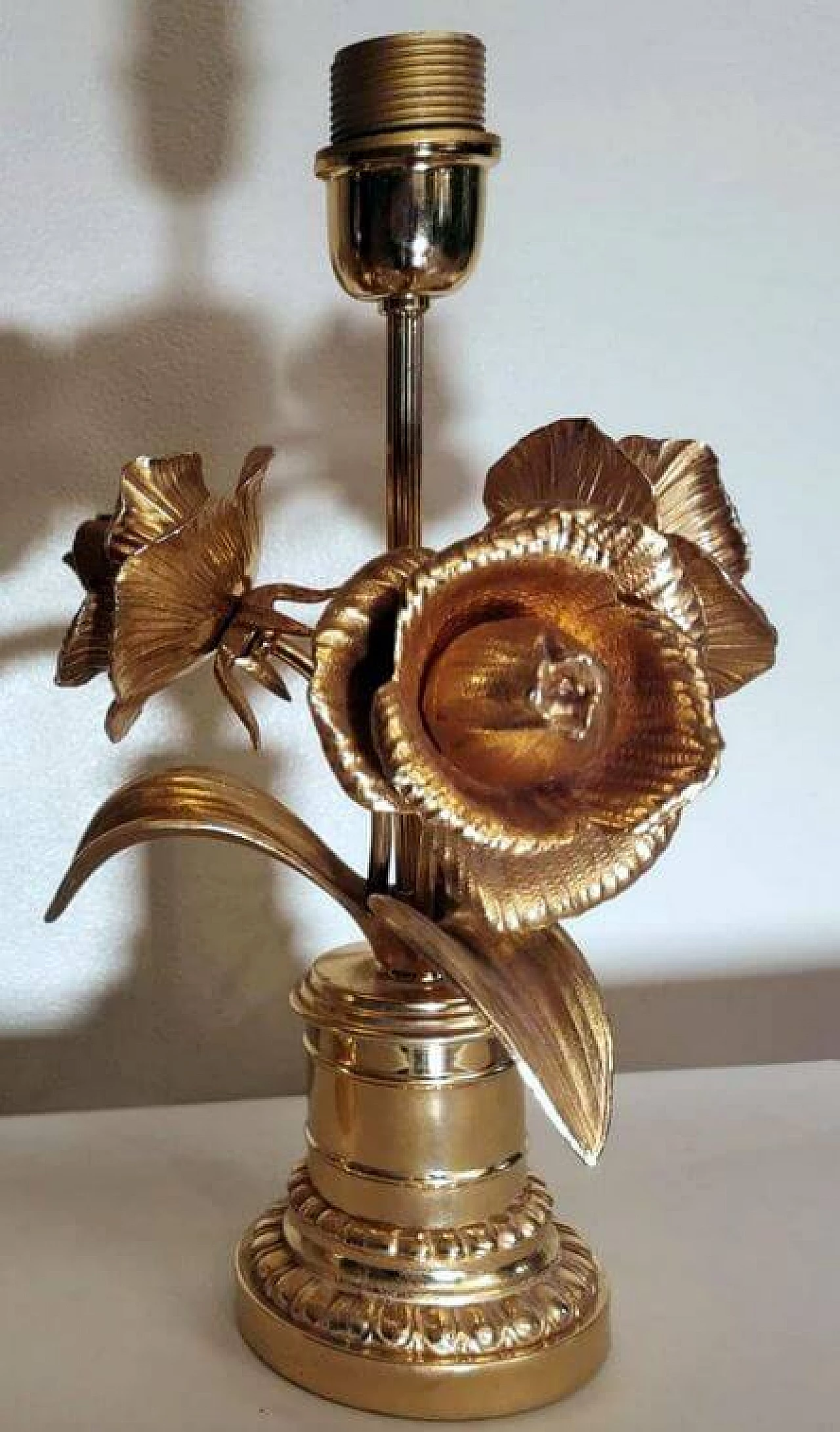 Coppia di lampade da tavolo Maison Jansen Hollywood in ottone dorato, anni '70 1369557