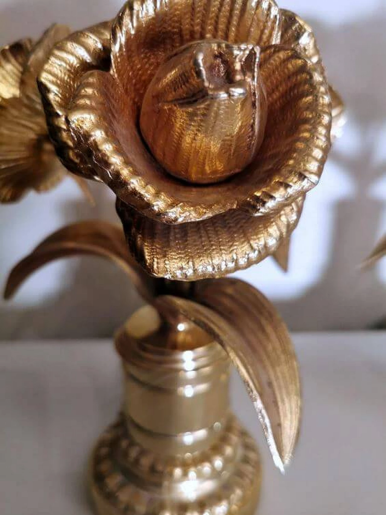 Coppia di lampade da tavolo Maison Jansen Hollywood in ottone dorato, anni '70 1369558
