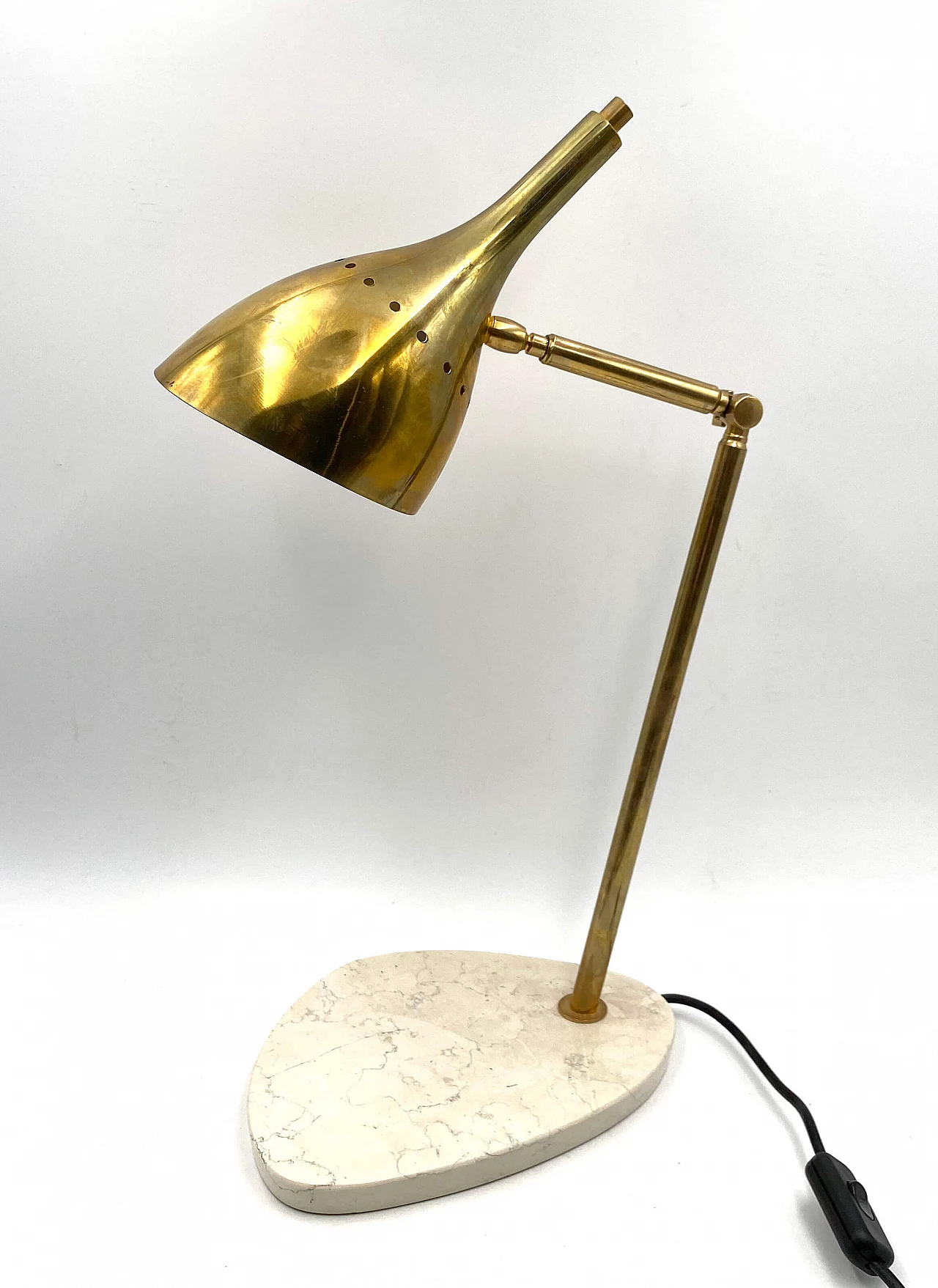 Lamp in gilded brass with base in white Carrara marble, 80s 1369572