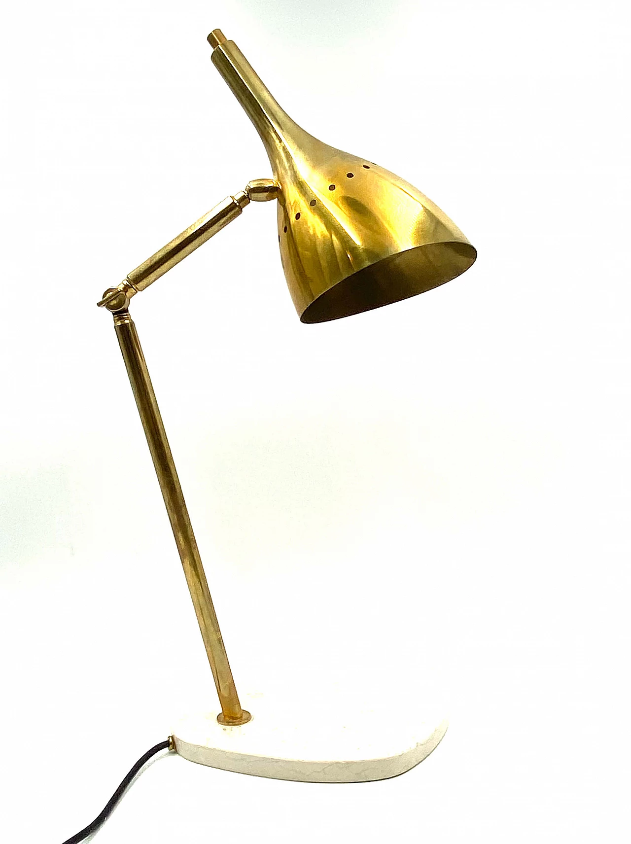 Lamp in gilded brass with base in white Carrara marble, 80s 1369581