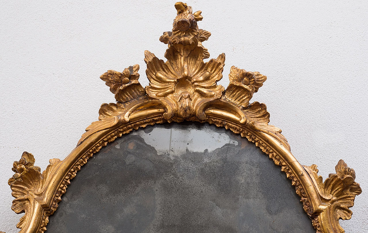 Specchiera napoletana Luigi XV in legno dorato e intagliato, '700 1370145