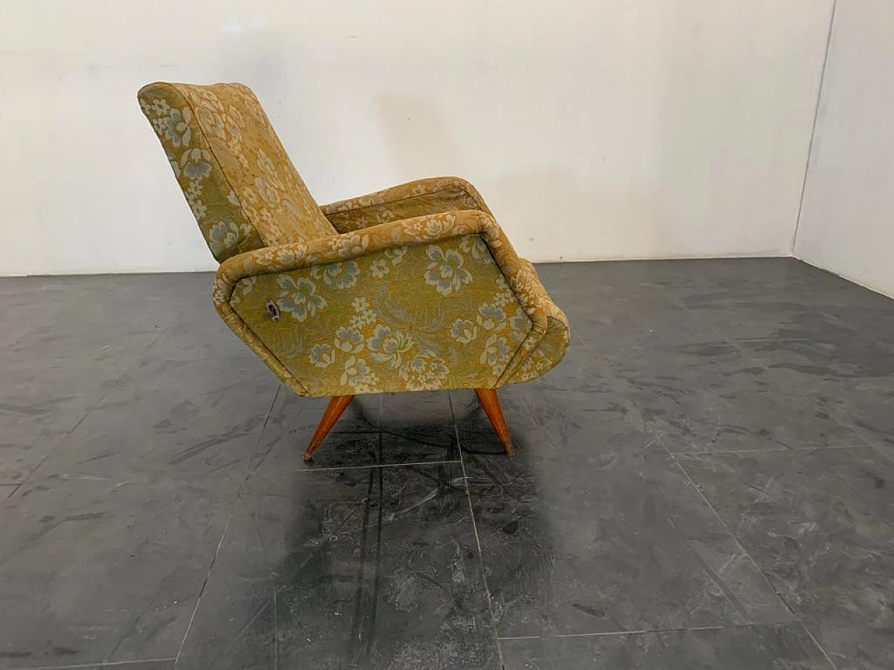 Recliner armchair with flower pattern, 1950s 1370648