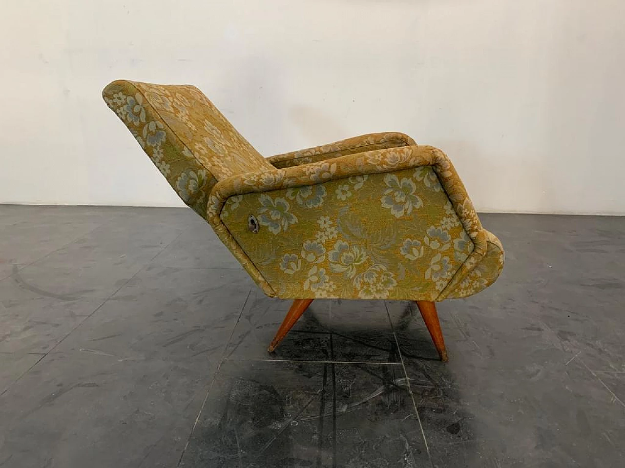 Recliner armchair with flower pattern, 1950s 1370650