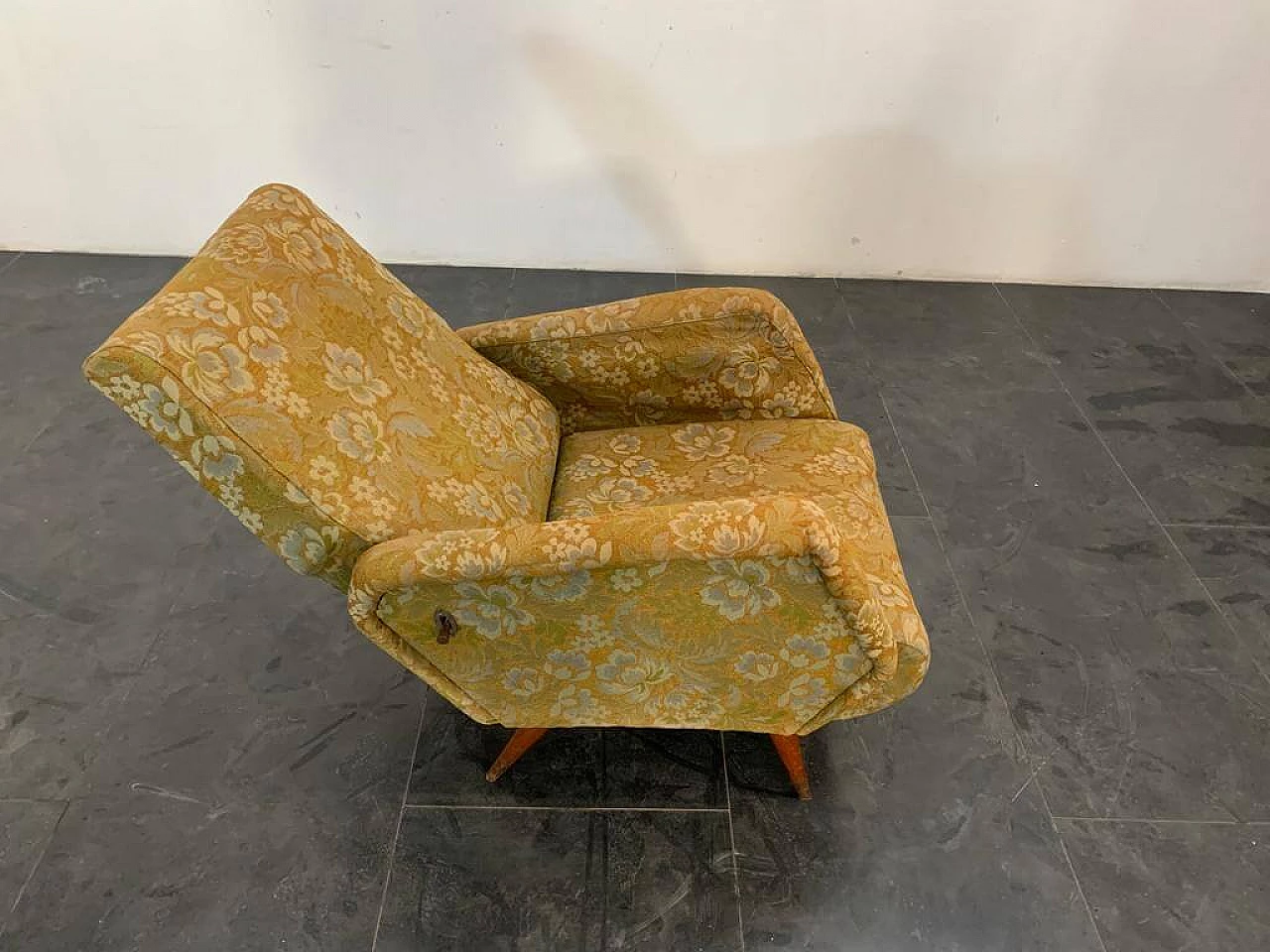 Recliner armchair with flower pattern, 1950s 1370651