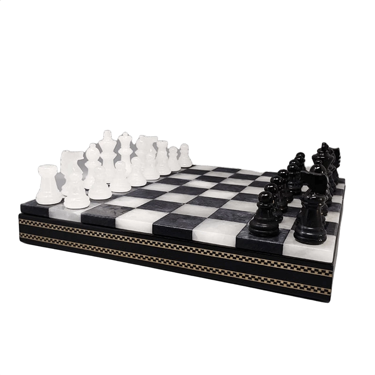 Scacchi bianchi e neri in alabastro di Volterra con scatola in legno laccato, anni '60 1371000