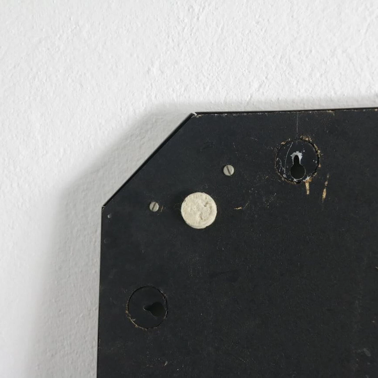 Specchio grande con cornice in metallo, anni '70 1371286