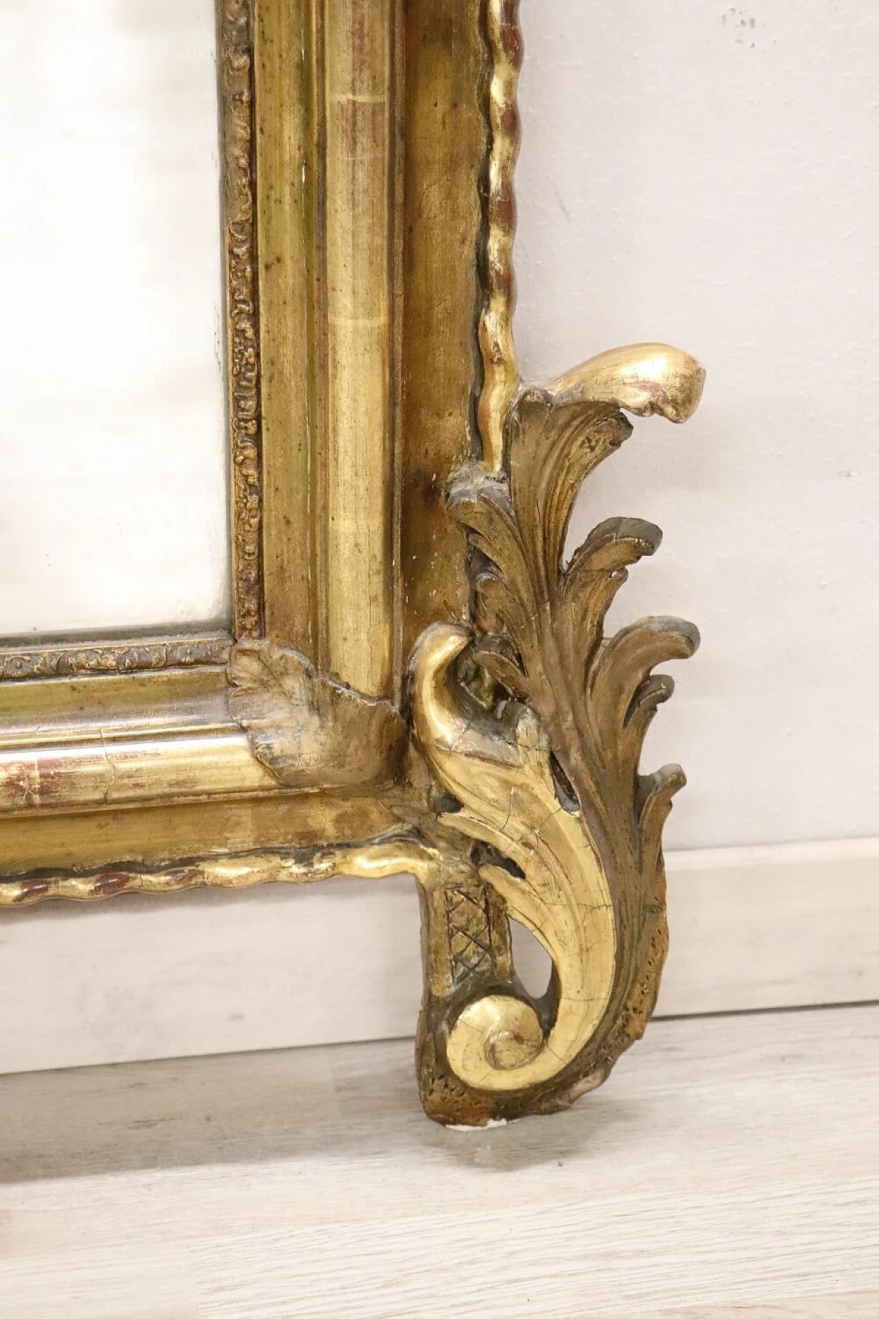 Wooden mirror gilded with gold leaf, mid-19th century 1371463