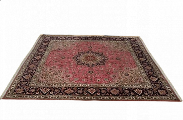 Tabriz hand-knotted fringed wool rug, 1990s