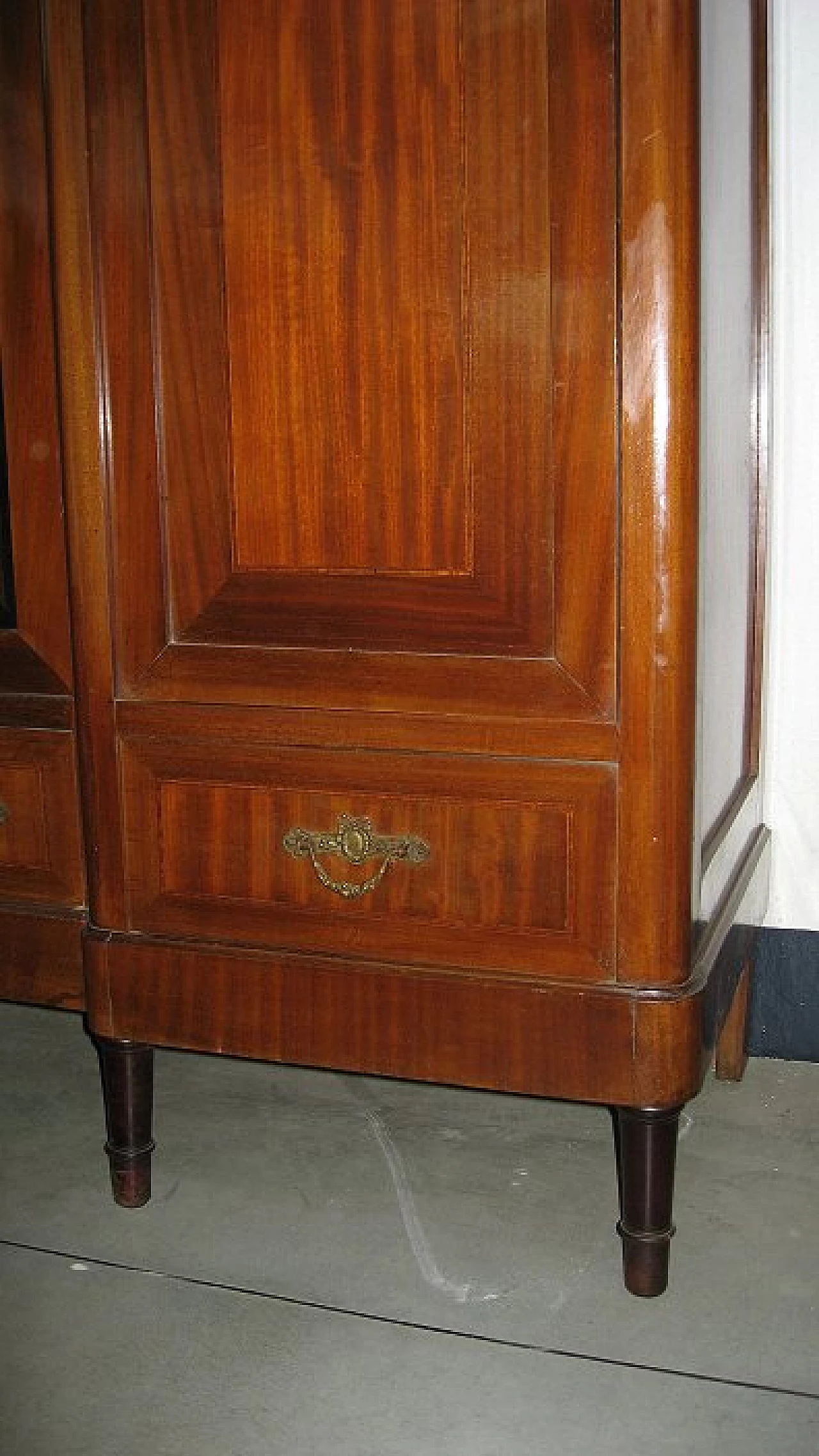 Three-door wardrobe with mirror, 1930s 1372067